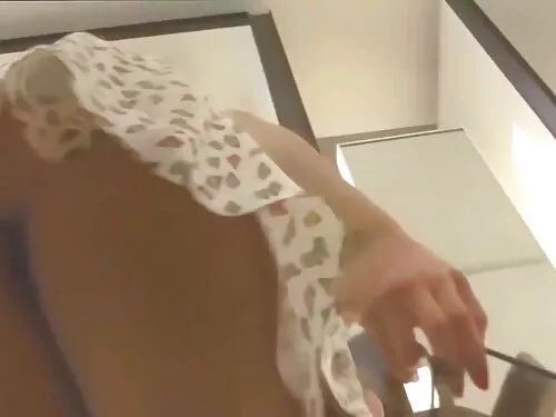Busty गोरा Claire Le ...