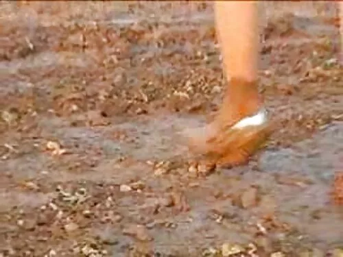 ठूला स्तनका साथ कर्भ ...