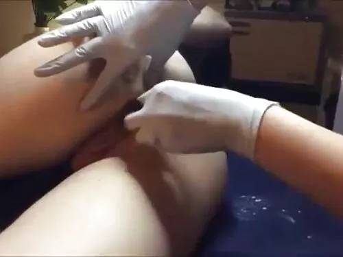 पेनेलोप पाइपर भुइँमा ...