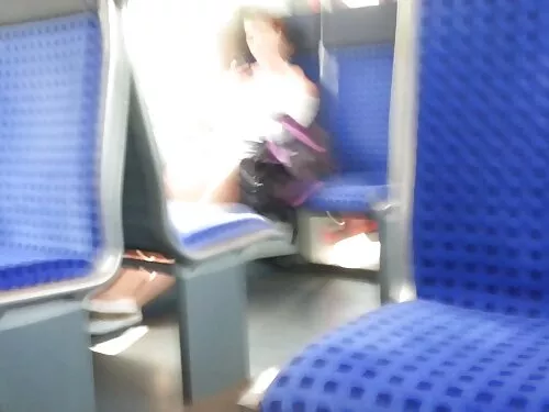 Busty श्यामला एलिसन  ...